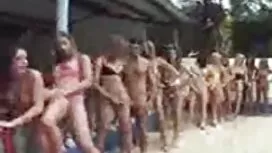 兄の後にシャワーとともに妹の彼女クソ 女 ...