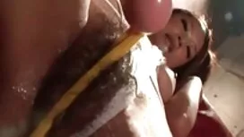 お母さんは彼の娘をクソ父を見ます 女性  ...
