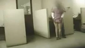 彼は私の父の娘の運指とリラックスを見まし ...