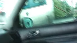 幸せな男は、一度に二人の学生を墓します  ...